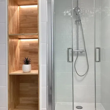 Apartamento Somea 110m2 Climatisé, Parking, Proche Sanctuaire