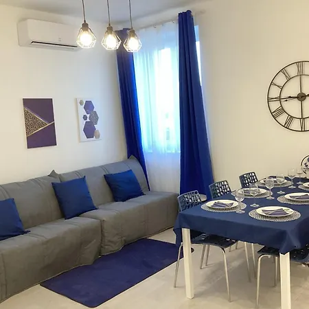 Somea 110m2 Climatisé, Parking, Proche Sanctuaire Apartamento